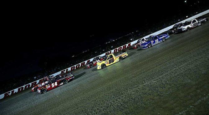 Featured image for H2H: Should dirt track racing expand?