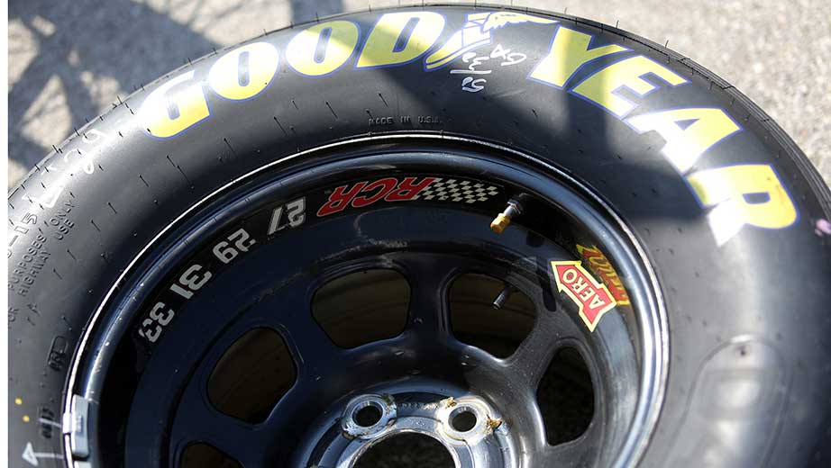 This Nascar Tire Test Could Change Everything Goodyear In New Hampshire - 81ntty8