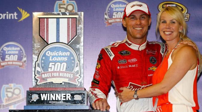 Harvick rises to become championship favorite