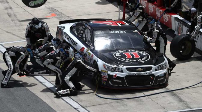 Analysis: How pit crews react when a driver is livid