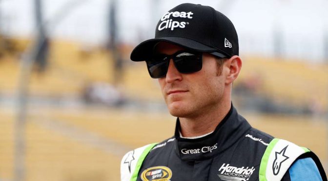 Kahne brings out red flag at Phoenix with smoking car