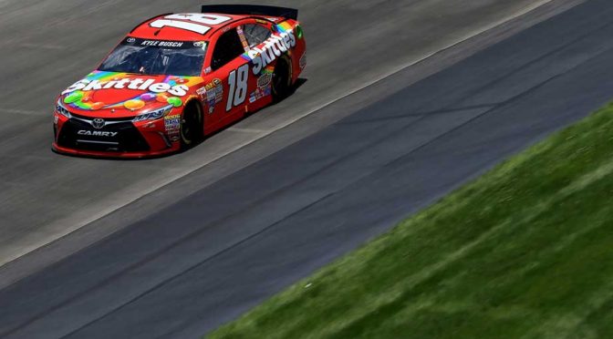Featured Image for Scott apologizes after spoiling Kyle Busch's run