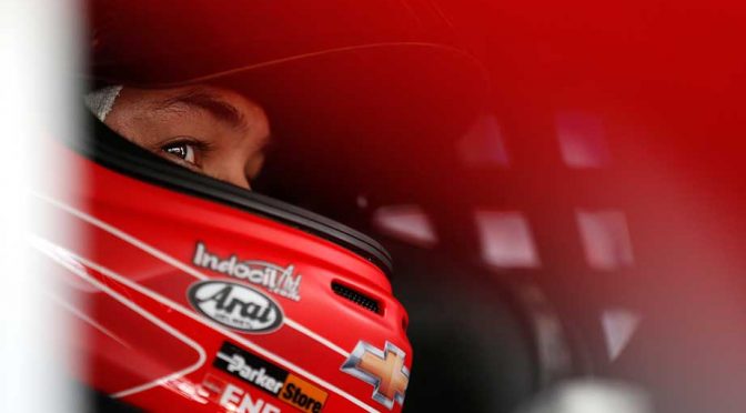 Kyle Larson makes a splash at Dover
