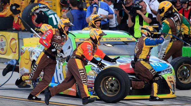 Clutch pit stop propels Kyle Busch to championship