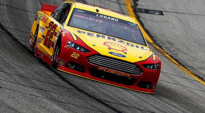 Logano lands fast lap in first Phoenix practice