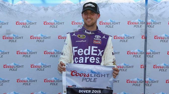 Hamlin hangs on for Coors Light Pole at Dover