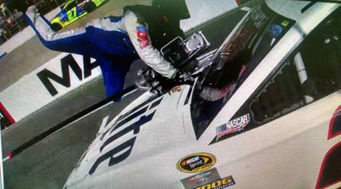 Brad Keselowski hits jackman at Dover