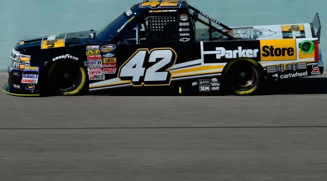 Larson wins Truck Series pole at Homestead