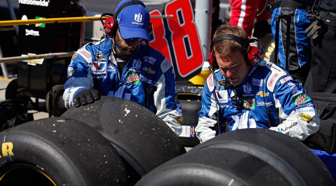 Featured Image for Sprint Cup drivers on track early for test at Las Vegas