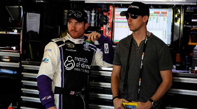 Vickers settles in as Hamlin watches, advises