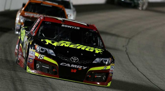 Valiant efforts come up short for Bowyer, Larson