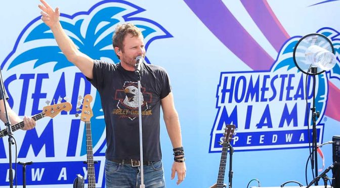 Six Pack of Pop: Country music star Dierks Bentley