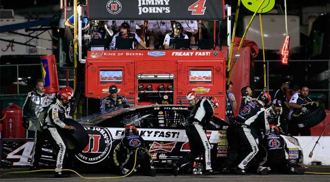 Featured Image for Familiar woes, late contact ruin Harvick's night