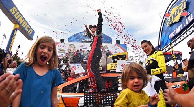 Featured Image for Jeff Gordon adds to his legacy with Dover win