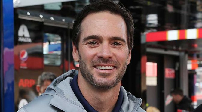 Miss Sprint Cup Live Chat: Ask Jimmie Johnson