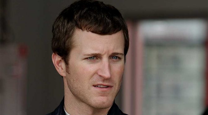 Kahne drives in honor of Leffler at Chili Bowl