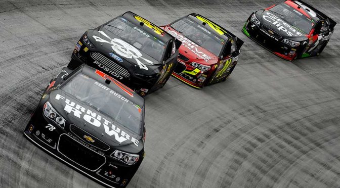 Late contact brings good fortune to Kurt Busch