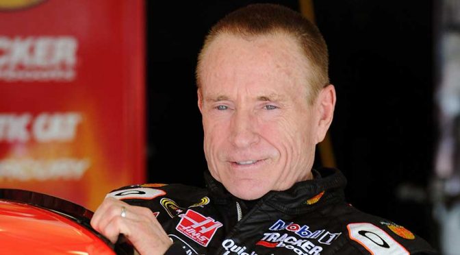 Martin puts future on hold for Stewart-Haas