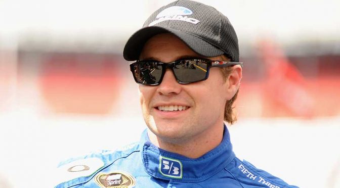 Featured image for Sponsor renews with Stenhouse Jr., No. 17 car