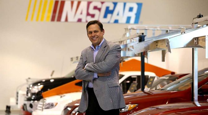 Mobil 1 auto tech: Go Inside the R&amp;D Center