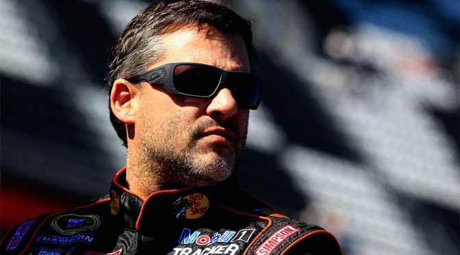 Stewart supports Kurt Busch's 500-600 double