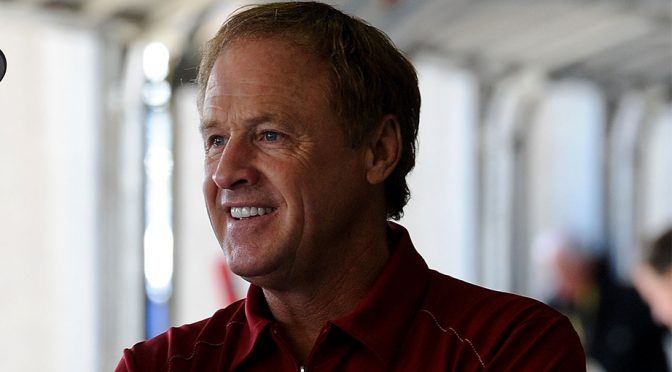 Wallace welcomes stability NASCAR brings to Iowa