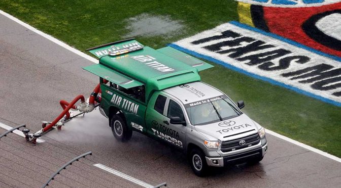 Featured Image for Rain postpones Duck Commander 500