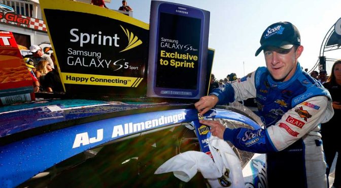 Allmendinger moves into Chase contention