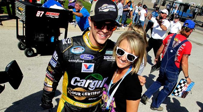 Featured Image for Days before wedding, Bayne nabs top-five finish
