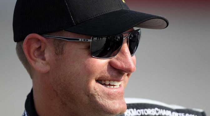 Miss Sprint Cup, Bowyer live chat at 4 p.m. ET