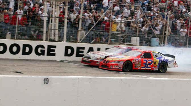 Featured image for Closest finish ever happened at Darlington Raceway