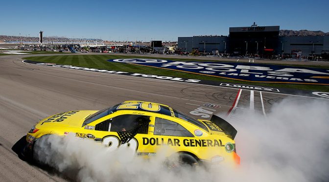 Featured Image for Kenseth holds off Kahne in Las Vegas