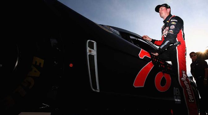 Featured image for Kurt Busch wins Southern 500 pole with track record
