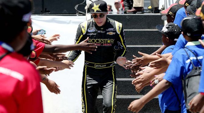 Kwasniewski 'focusing forward' in rookie year