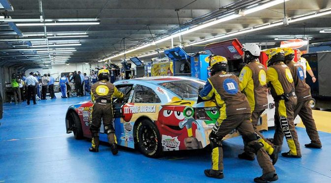 Blown engine ruins night for Kyle Busch
