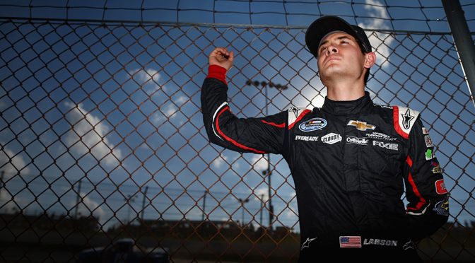Miscue forces Larson to settle for second