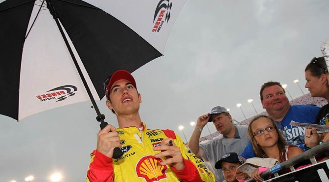 Rain postpones Quaker State 400 to Sunday
