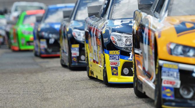 Featured Image for mid-race snapshot: FedEx 400