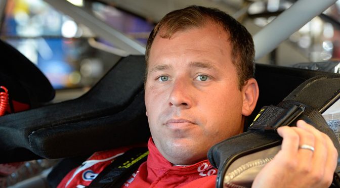 Newman races Oral-B-sponsored Truck at Eldora