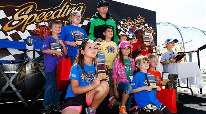 NASCAR STAR KYLE BUSCH HELPS CROWN TEXAS MOTOR SPEEDWAY&rsquo;S &lsquo;SPEEDING TO READ&rsquo; CHAMPIONS