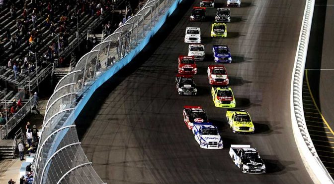 Live, 8 p.m. ET: Truck race at Phoenix