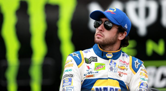 Chase Elliott shrugs off altercation hype in Martinsville return