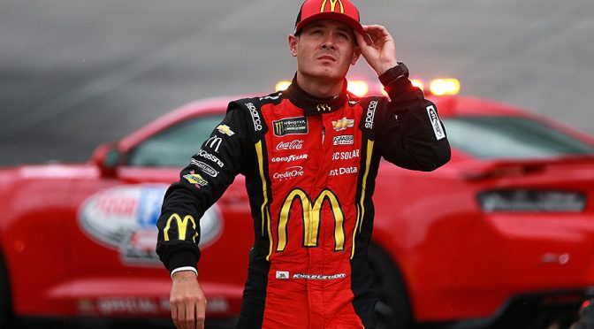 Kyle Larson forced to settle for second place after late contact