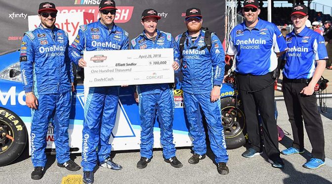Elliott Sadler lands early birthday gift with Dash 4 Cash prize at Talladega