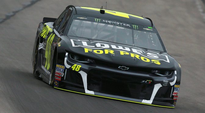 Suarez, Johnson lead cold and rainy Texas practices