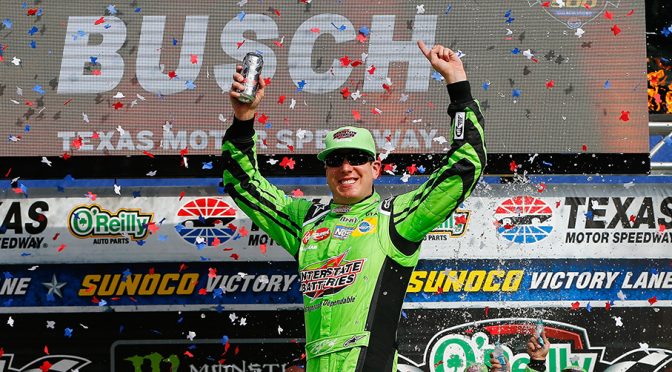 Kyle Busch holds off Harvick’s charge, wraps up Texas victory