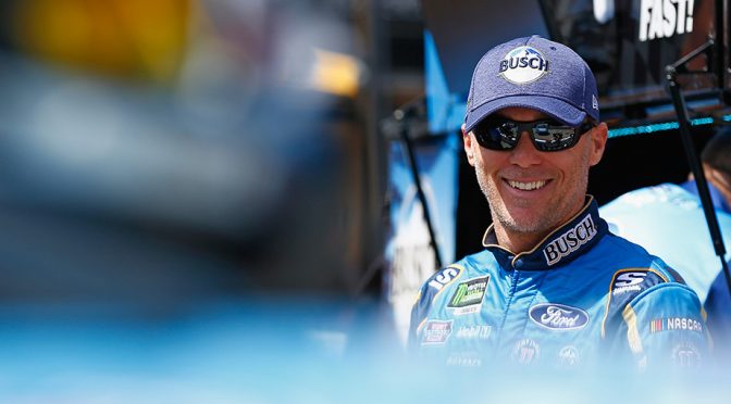 Kevin Harvick, Kyle Larson finish 1-2 in Kansas practice