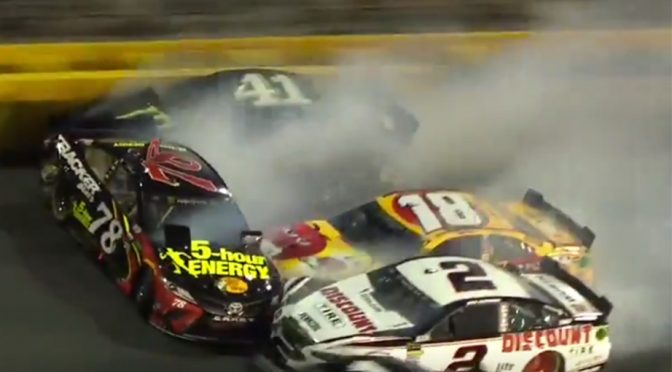Eight-car wreck wipes out contenders in Monster Energy All-Star Race