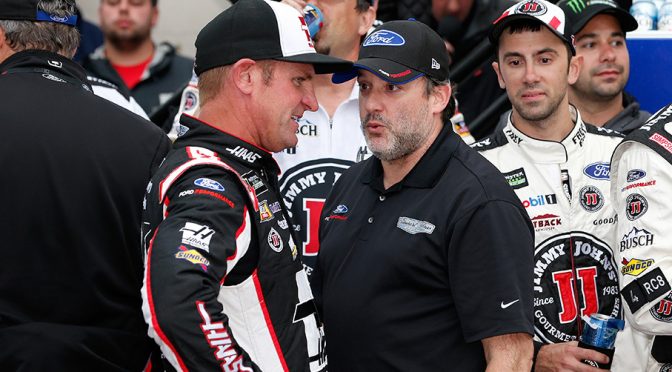 Featured Image for Bowyer’s ‘karma train’ can’t quite outrun teammate Harvick for Dover win