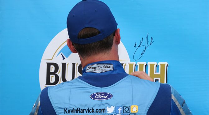 Busch Beer targets NASCAR fans to design year-end trophy